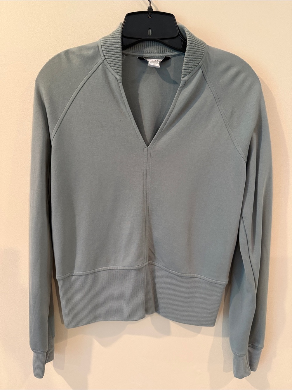 Athleta Eastbound V-Neck Pullover Sweatshirt in Sage Green